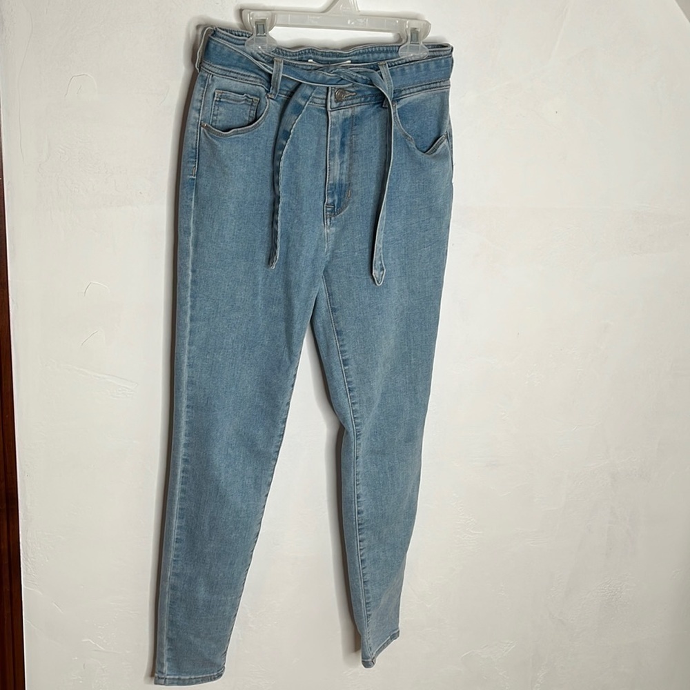 PACSun Light wash super high rise jeggjng jeans Sz 26